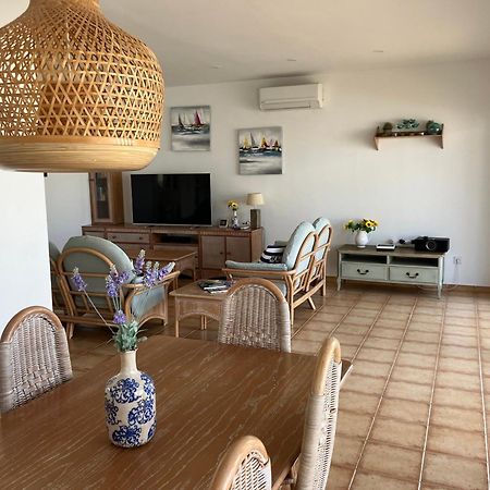 Beach House With The Heated Pool Next To Rocky Point Corralejo Exterior photo